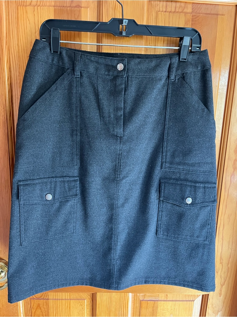 Jones Wear Black Skirt with Flap Cargo Pockets
